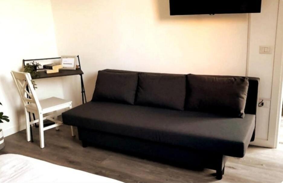 Sweet Home Fco Airport Roma Fiumicino Habitación foto